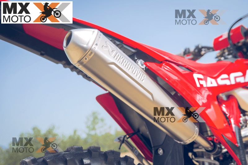 Ponteira AKRAPOVICK Titanium KTM 2T EXC TBi 250/300 24 e 26 - SX