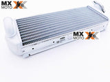 Radiador Lado Direito Original KTM 4T EXCF 20 a 23 - SXF / XCF 19 a 22 - Husqvarna 4T FE 20 a 23 - FC/TC 19 a 22 - Gas Gas 4T EC250F/350F - EX250F/350F/450F - MC250F/350F/450F 21 a 23 - 79535008100