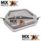 Tampa de Caixa de Filtro de AR Para Lavar a Moto Original KTM SX - XC - SXF - XCF 23 a 25 / EXCF - EXC 24 e 25, Husqvarna TX - FX 23 a 25 / FE - TE 24 e 25, GAS GAS 2T e 4T 24 e 25 - A46006998000