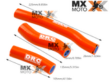 Kit de Mangueiras do Radiador SEM Válvula Termostática DRC ( Laranja ) KTM 2T EXC / TPi  20 a 23 - XC 250/300 19 a 22 - Husqvarna 2T TE 250/300 2020 a 2023 - TX 300 19 a 22 - Gas Gas 2T EC/EX 250/300 21 a 23 - SRH005-1