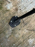 Base Ampliada Pedal Descanço ( s/logo) em Aluminio para CFMOTO 450MT IBEX