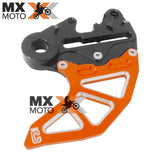 Protetor de Disco Corona Traseiro Integral 22mm Com Suporte de Pinça Usinado em Aluminio para KTM SX/SXF/XCF 23 e 24, EXCF/EXC 2024 - Husqvarna TX/TC 23 e 24, FE/TE 2024 - GAS GAS 2024 ( Cores a escolher - Laranja, Azul, Prata, Preto, Vermelho )