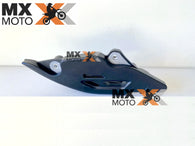 Guia de Corrente / Coroa Original  KTM 250/350/450 SXF 23 e 24 - 300 EXC / Six Days, 250/350 EXCF 2024 - HUSQVARNA FC/TC/TX 23 e 24 - FE 350 Pro / 450 / 501 2024 - GAS GAS MC 250/450F 23 e 24 - EX 300/250 / EC/EX 250 a 500F 2024 - A46004070000