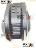 Protetor de Motor Original ( Com Proteçāo Link ) para KTM 2T 250/300 SX/XC 23 a 25 - 2T 250/300 EXC 2024 a 2025 / HUSQVARNA 2T 250/300 TC/TX 23 a 25 - TE 250/300 2024 e 2025 / GAS GAS 2T 250 MC/EC/EX / 300EX 2024 - A44003090544