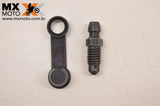 Parafuso de Sangria Freio Dianteiro com Capa Produto Original KTM / Brembo - 61013020100