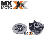 Rotor da Bomba Dagua ( HELICE ) + Disco Original KTM 4T 250/350 SXF/XCF/EXCF 16 a 24 - 2T ( injetadas ) 125 a 300 17 a 24 - Husqvarna TE/FE/TX/TC/FC 16 a 24 - GAS GAS 2T e 4T 21 em diante - 79235055044