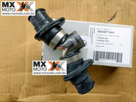 Junção em Y do Radiador Original KTM SXF, SX, SXC 15 a 18 / EXC, XC, EXCF, XCW 17 a 19  / Husqvarna - 16 a 18 - 79035071044