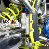 Cilindro de Freio Traseiro Completo Brembo Original KTM 2009 A 2025 / Husqvarna 07 a 25 / Husaberg 09 a 14 / GAS GAS 21 a 25 ( Brembo ) - 77013060044