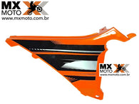 Aba / Tampa Caixa Filtro Ar Original KTM EXC / XCW / XCFW / EXCF 2013 com Grafismo ( lado Direito Fixo ) - 7720600410004C