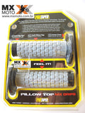 Punho / Manopla Universal Pro Taper Pillow Top MX Grips - Preto/Cinza/Preto - 02-4858